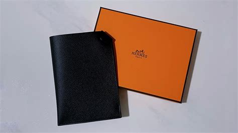 Tarmac passport holder 